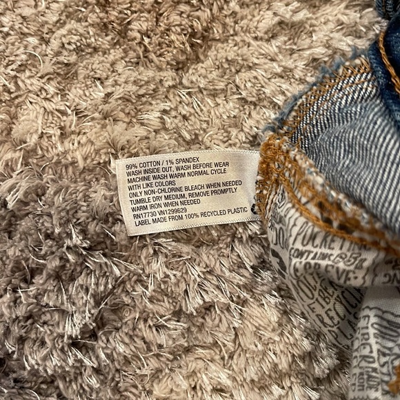 Wild Fable Women’s High Rise Jean Shorts - Picture 4 of 6